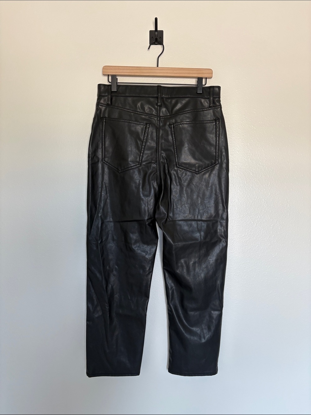 Abercrombie & Fitch The Ankle Straight Ultra High Rise Vegan Leather Pant 31 - Picture 5 of 9
